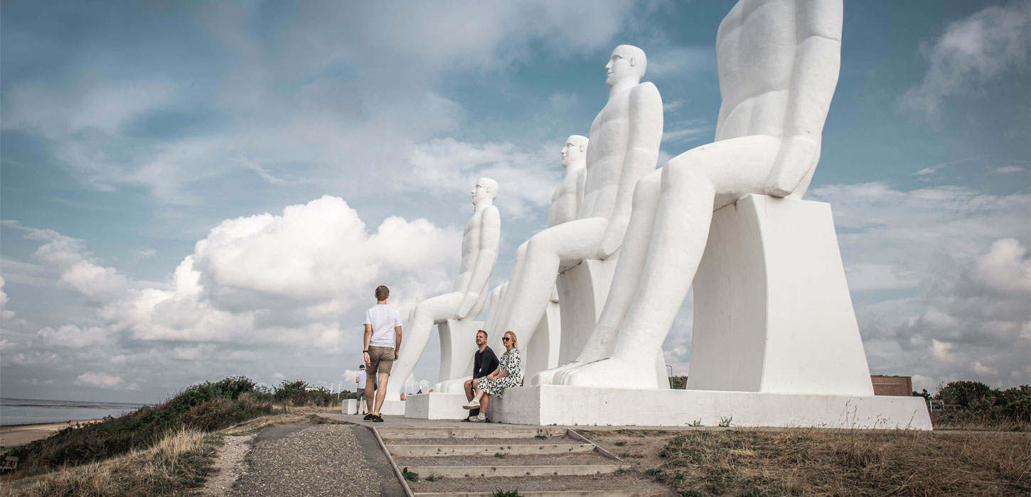 Par der kigger ud over vandet | Mennesket ved Havet | Vadehavskysten