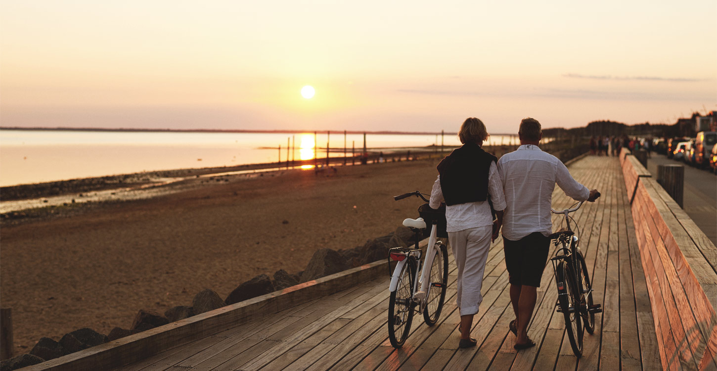 Cyklister på promenaden i Hjerting | Vadehavskysten