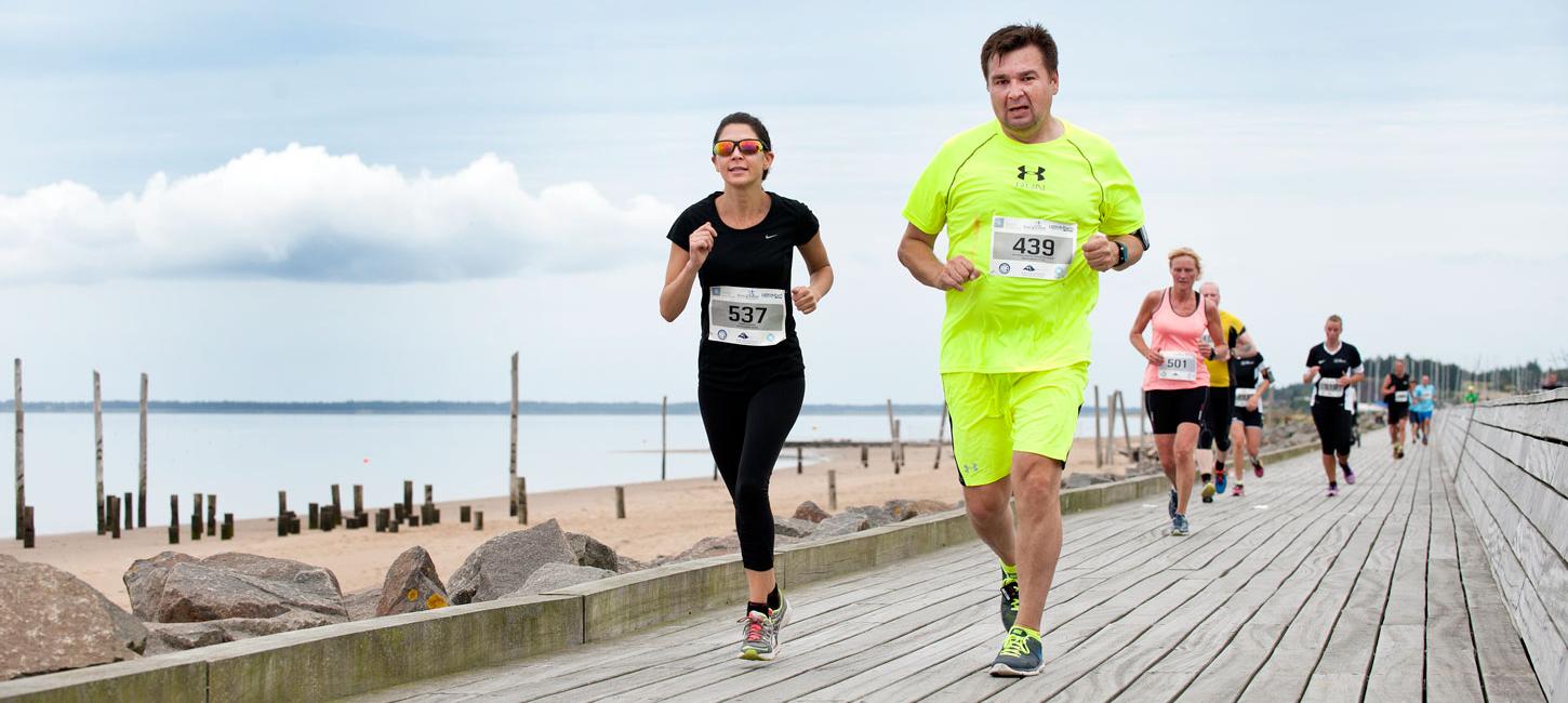 Running on Hjerting Strandpromenade | By the Wadden Sea