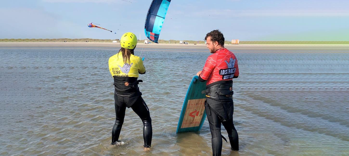 Kitesurfers i vandet på Fanø