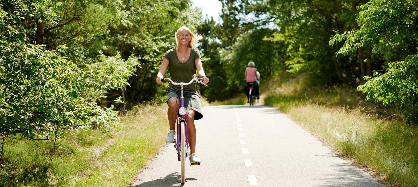 Pige på cykel på Fanø | Vadehavskysten