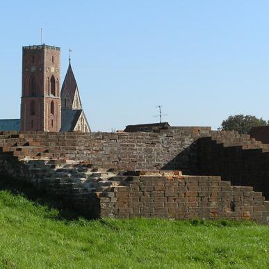 Ruin at Slotsbanken | By the Wadden Sea